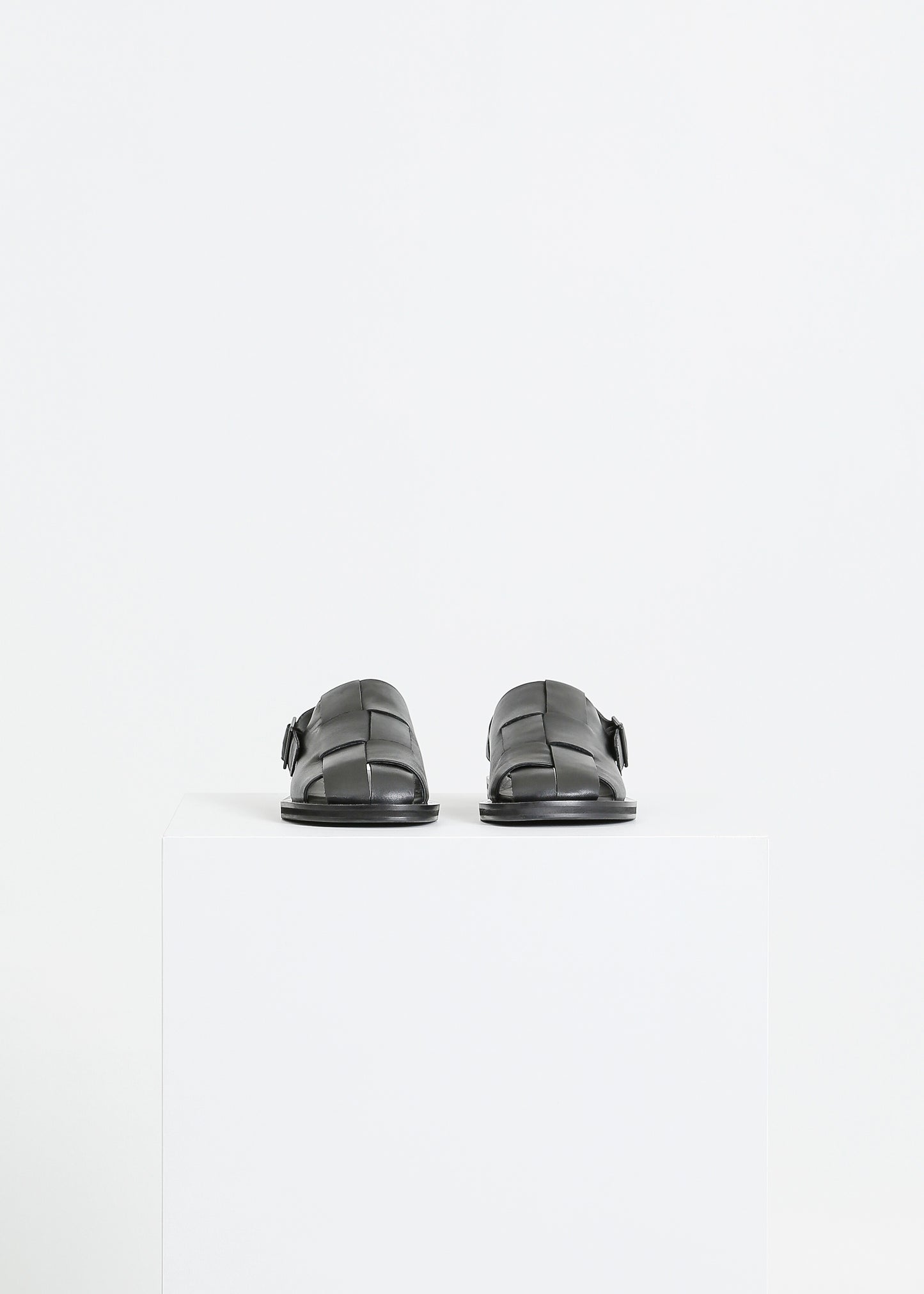 QUINN SANDAL	 / BLACK