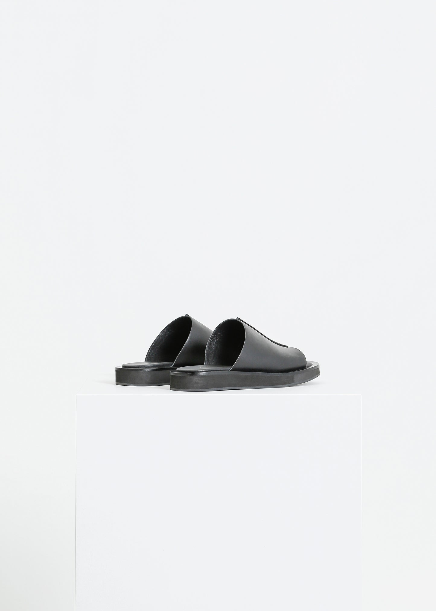 ASHER SLIDE	 / BLACK