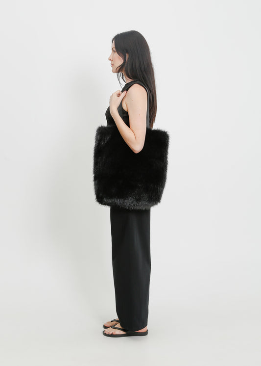 TEMIN FUR TOTE / BLACK FUR