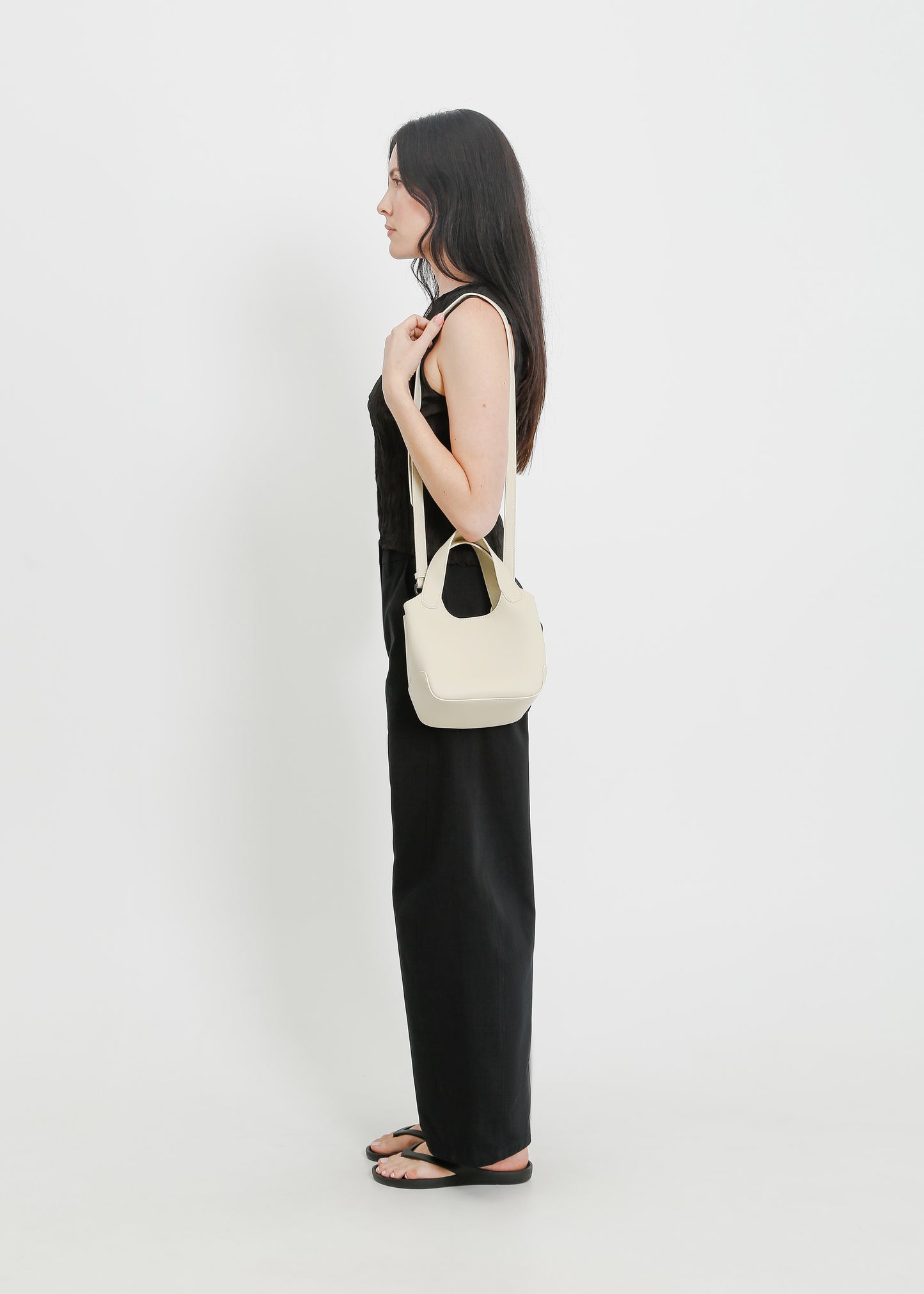 ALFIE BUCKET BAG / PEARL