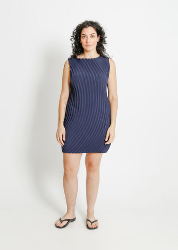 AISHA PLEAT DRESS  / NAVY