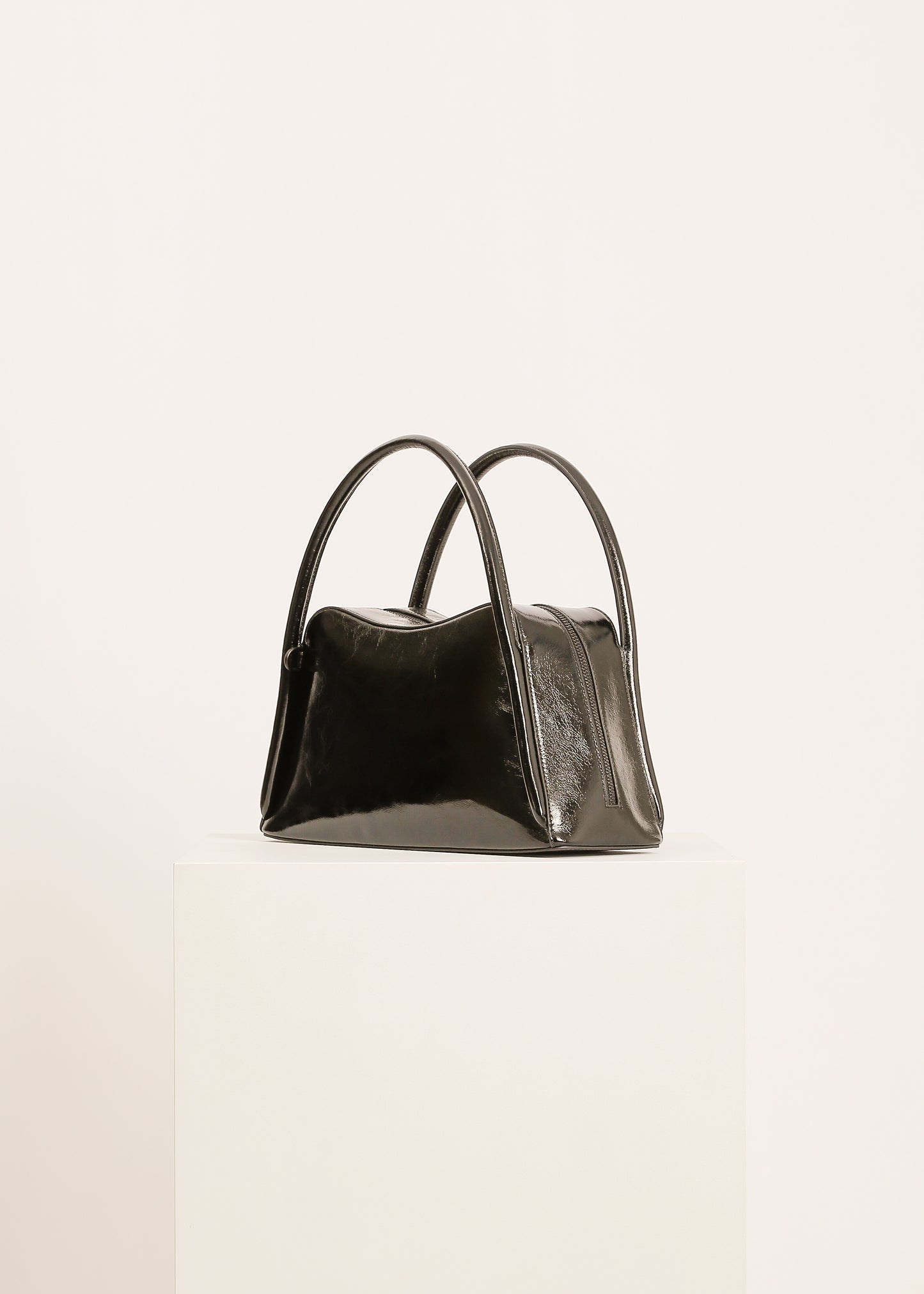 W24 | YVETTE BAG / BLACK