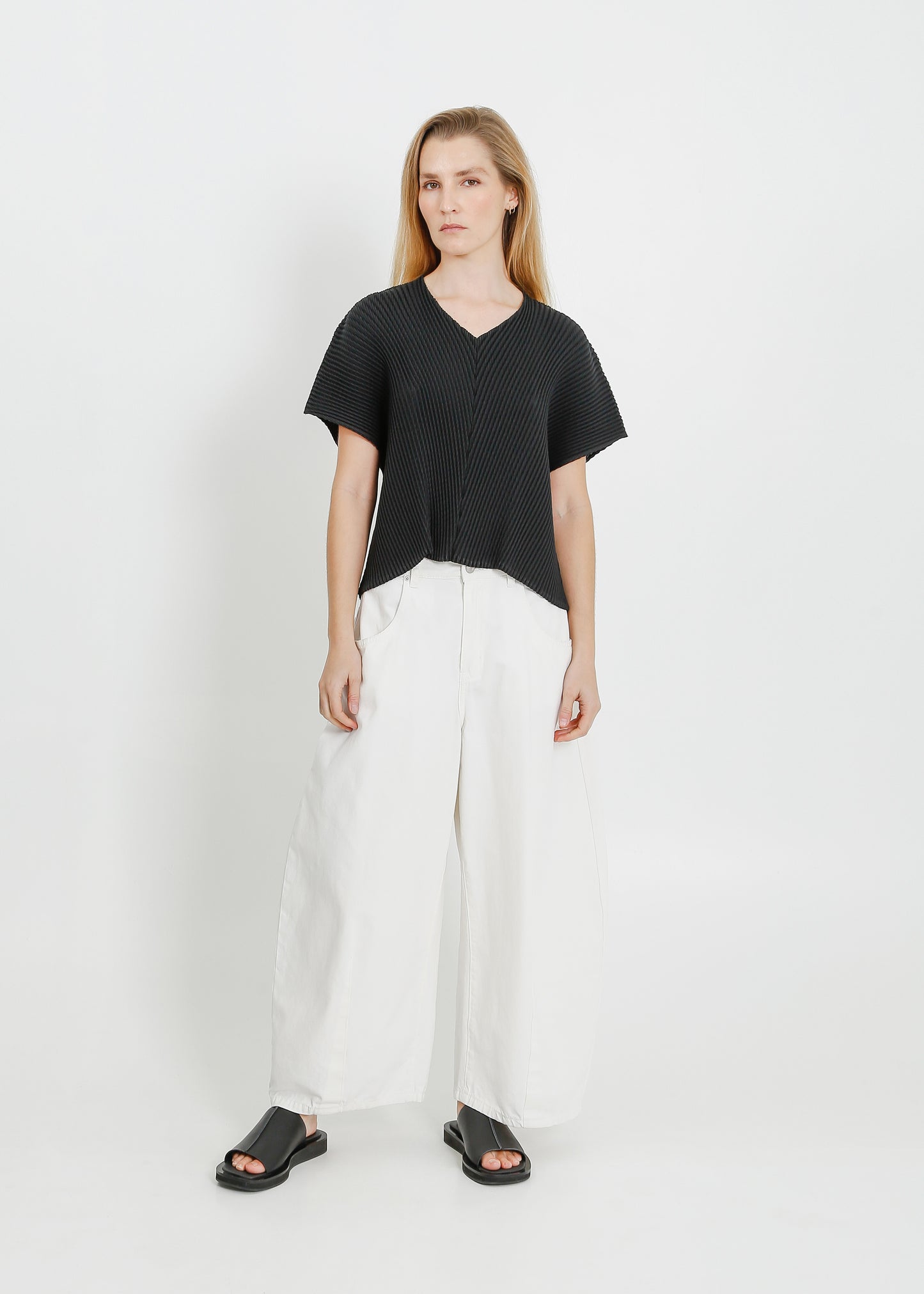 WAVERLY PLEAT TOP / BLACK