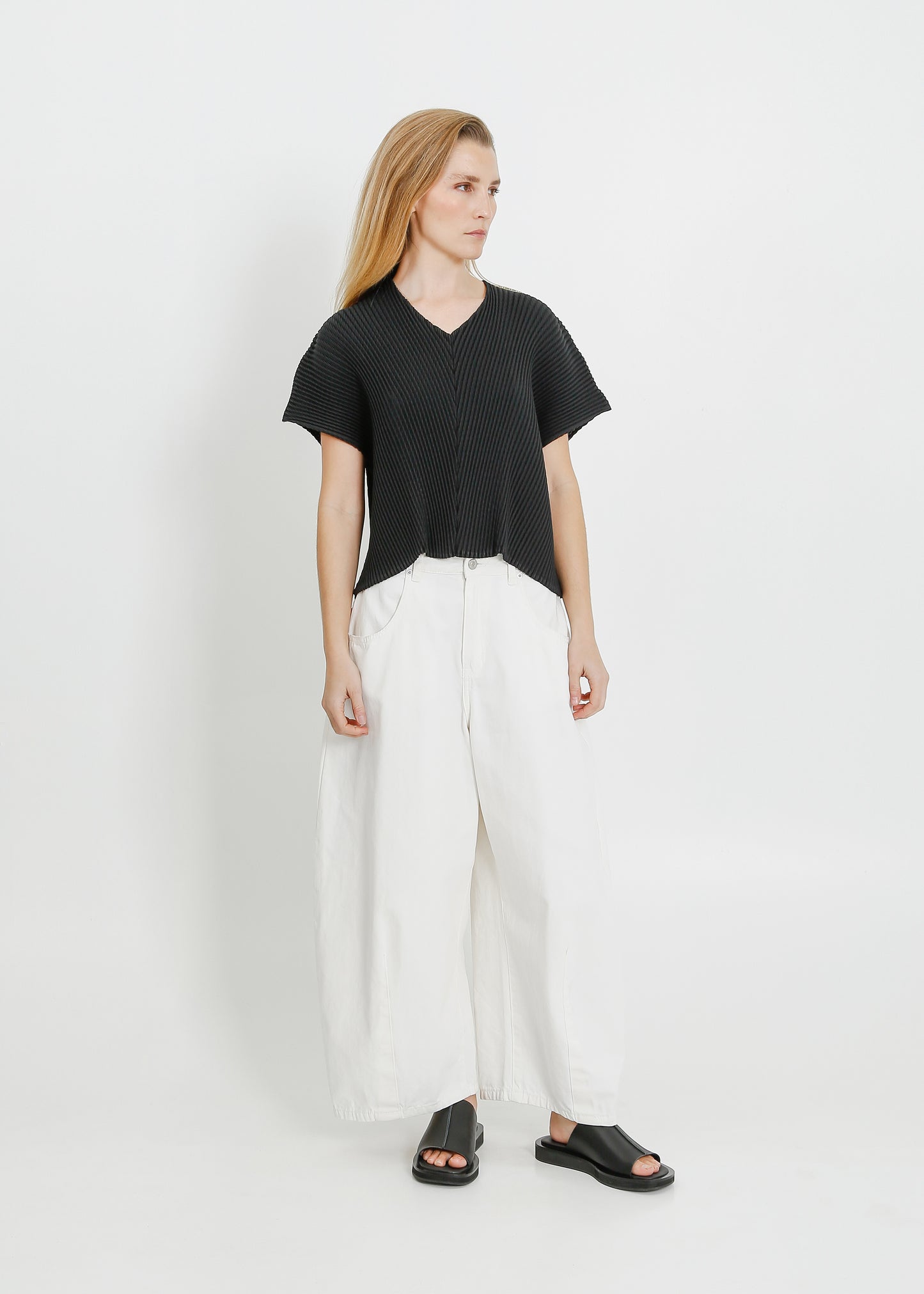 WAVERLY PLEAT TOP / BLACK