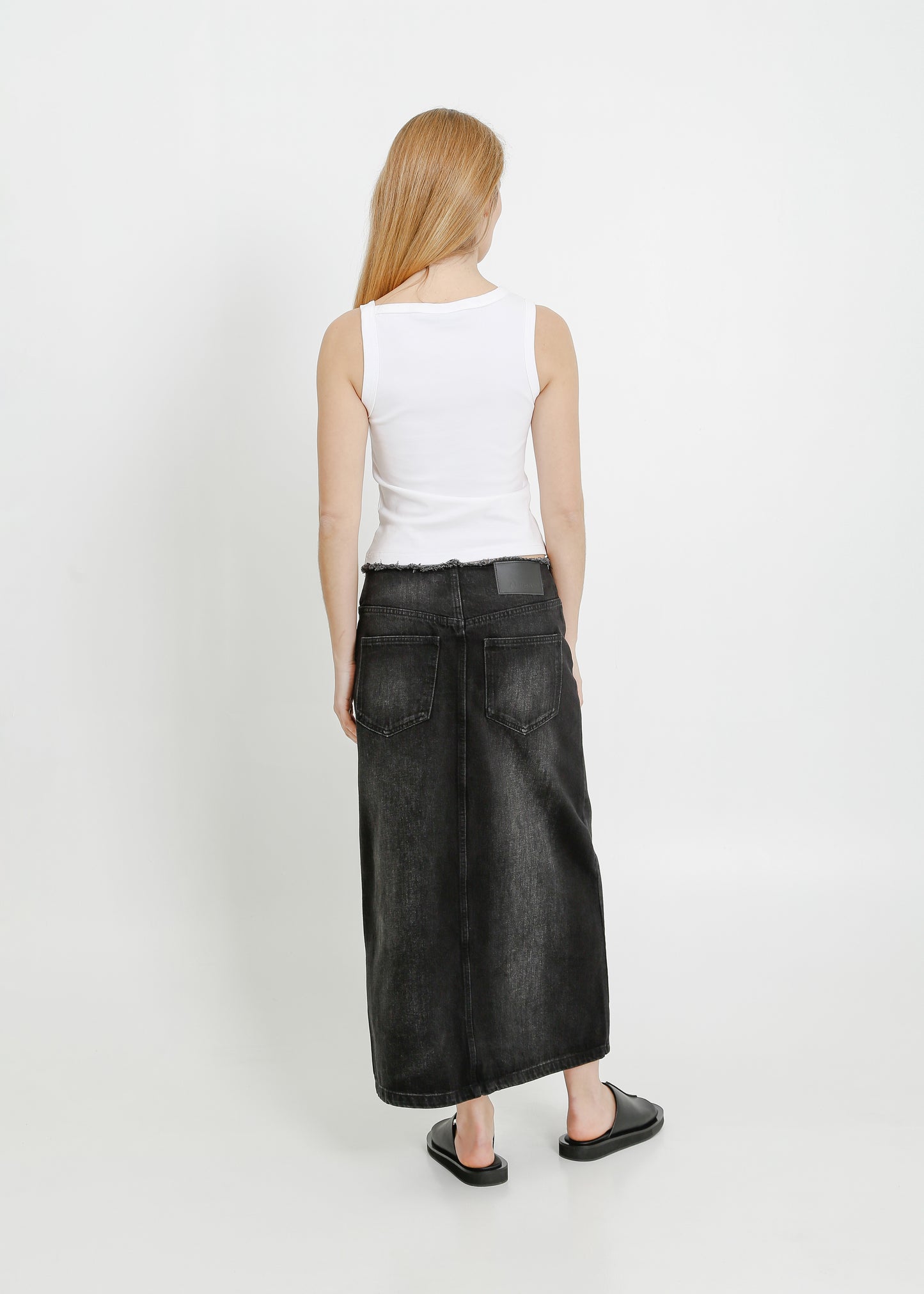 REIGN DENIM SKIRT / BLACK