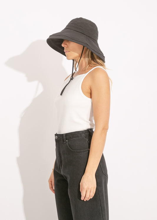 Saya Hat / Black