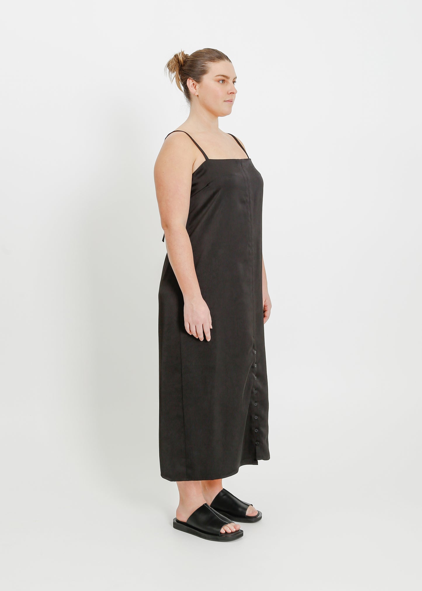 VERE SLIP DRESS / BLACK