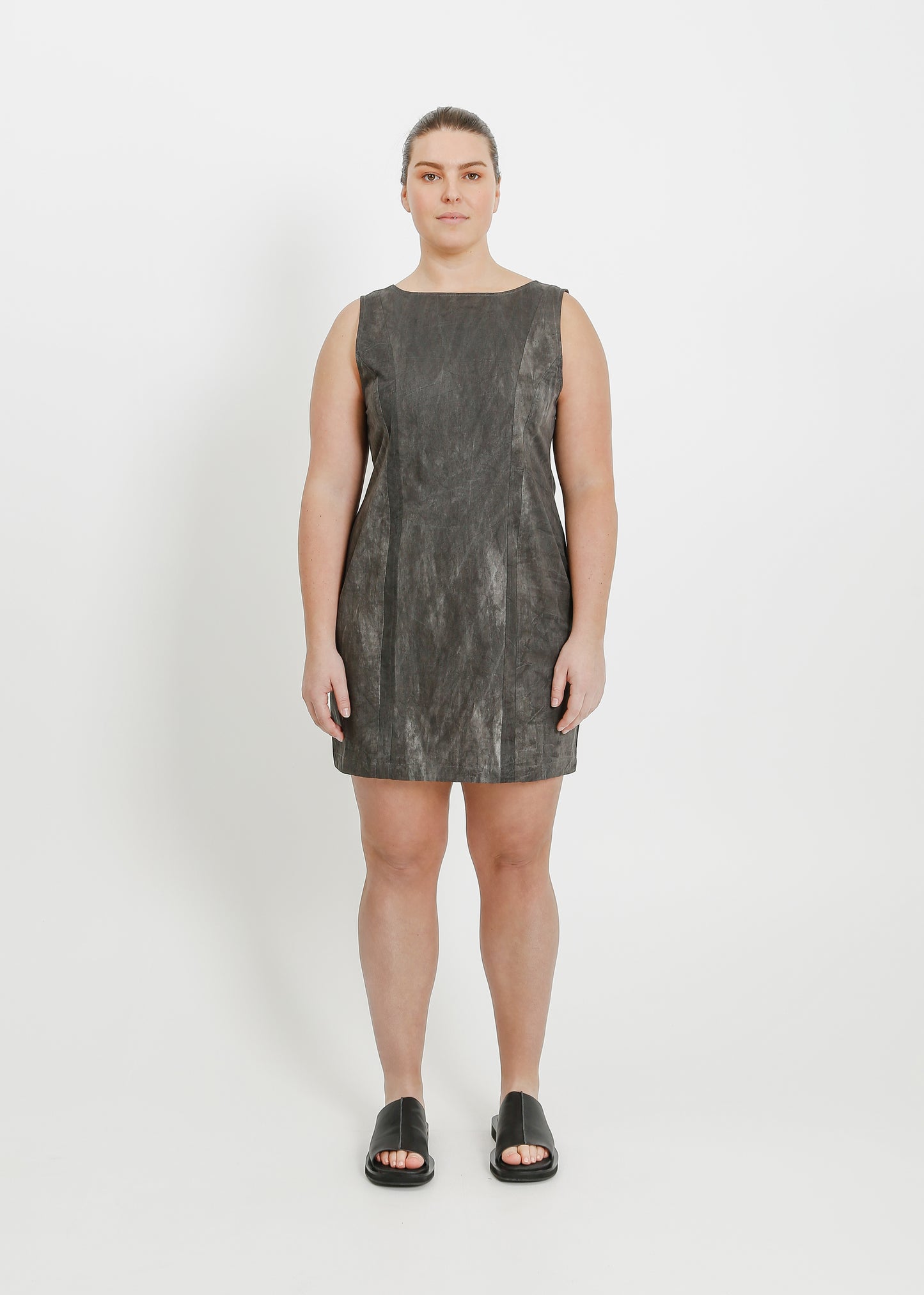 REGINA DRESS  / CHARCOAL