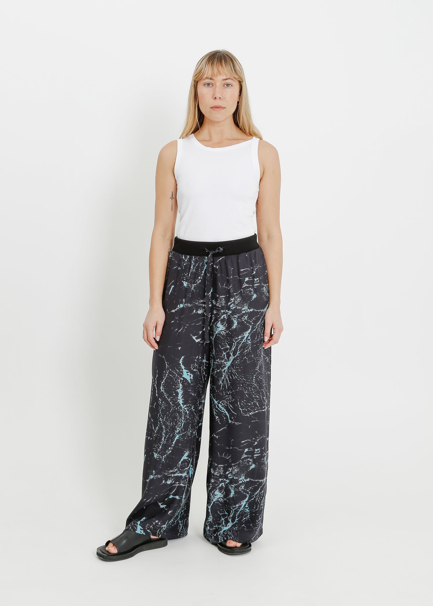 SANTIAGO PANT / BLACK WATER