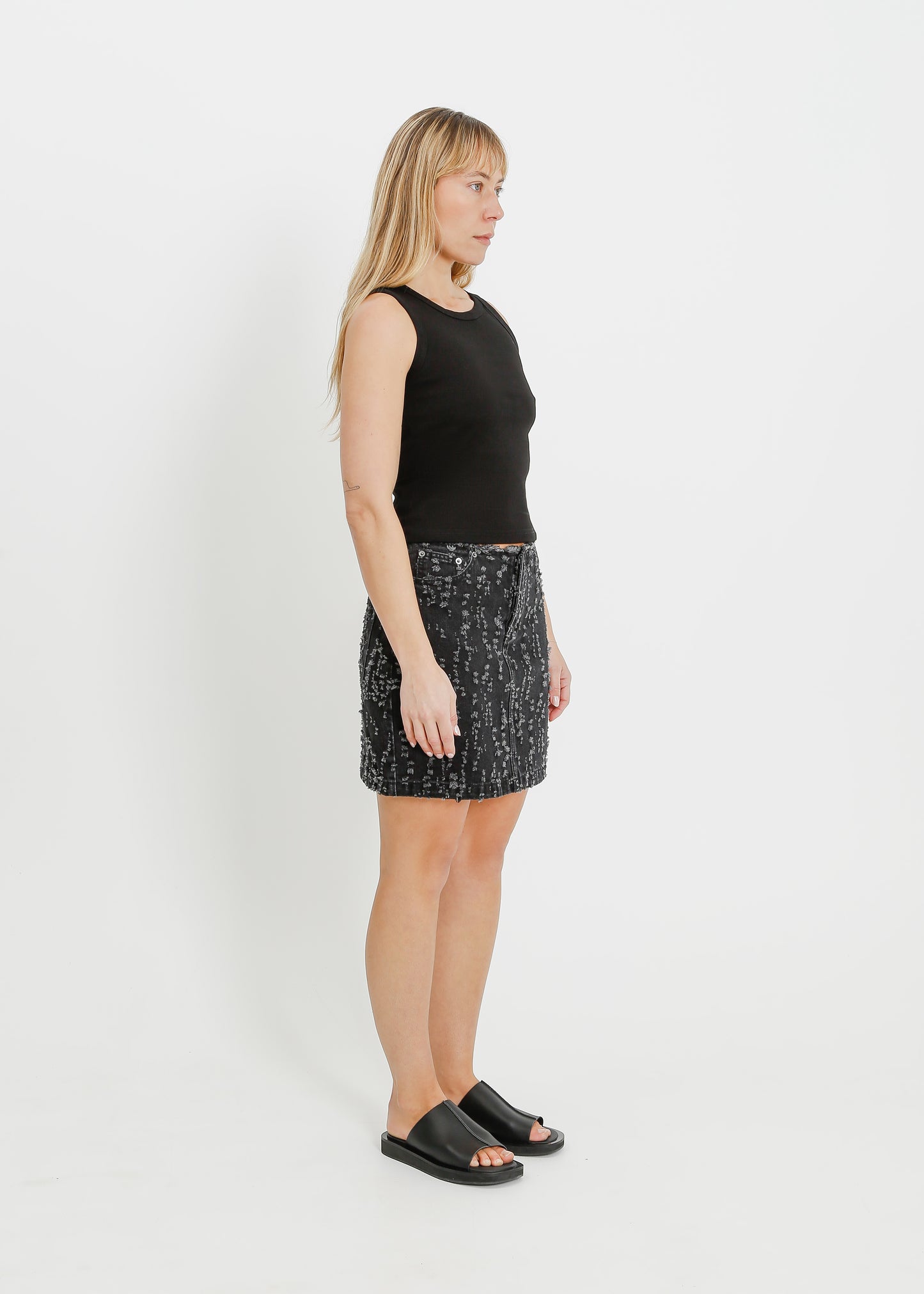 LARA MINI SKIRT  / ONYX