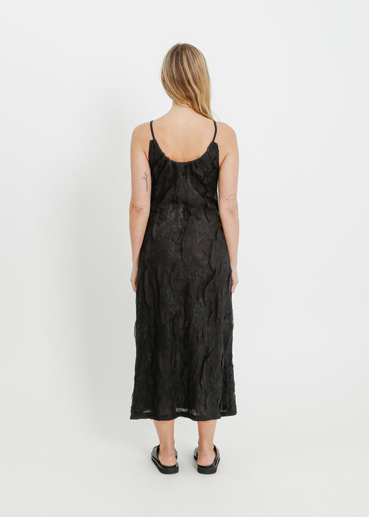 LOWEN PLEAT DRESS / ONYX