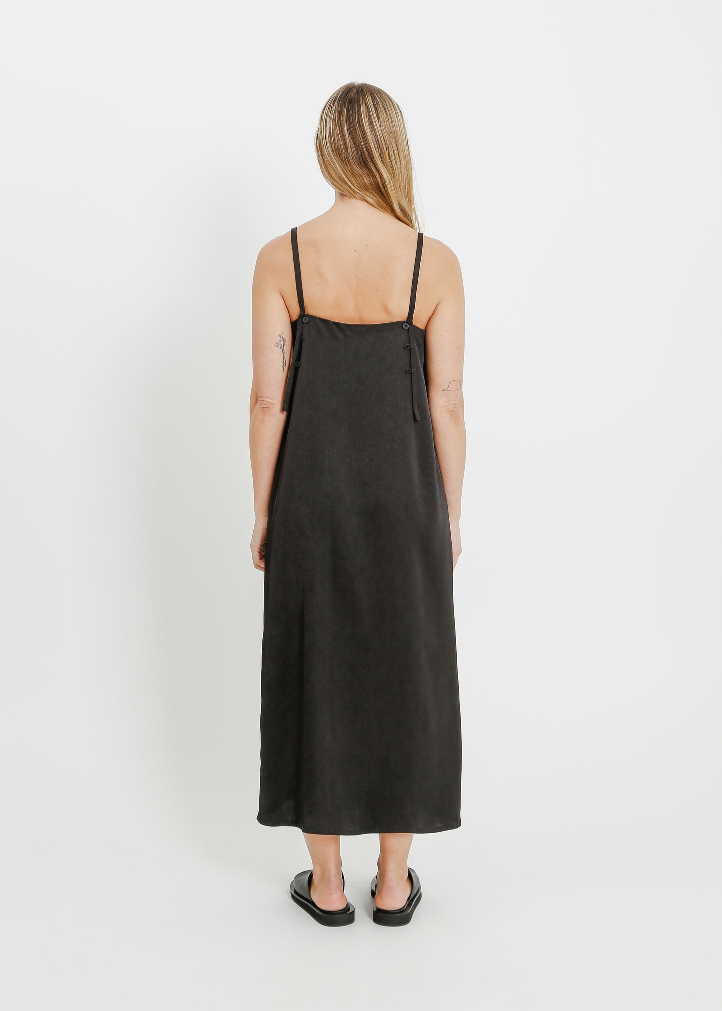 VERE SLIP DRESS / BLACK